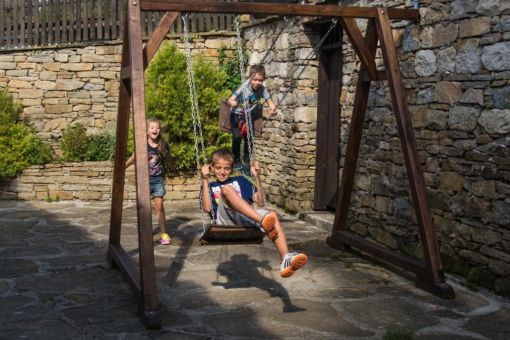 Strannopriemnitsa Guest House Bozsenci Kültér fotó
