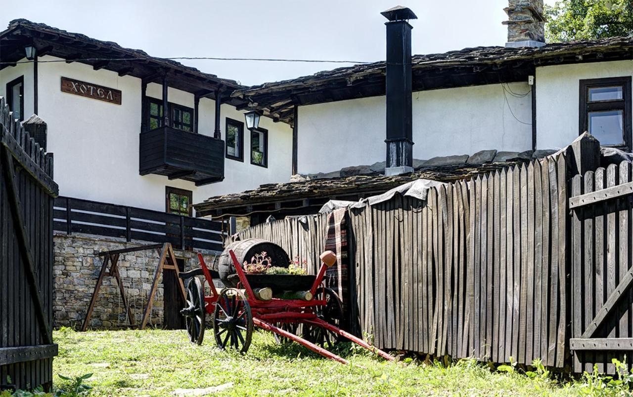 Strannopriemnitsa Guest House Bozsenci Kültér fotó
